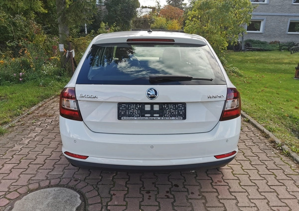 Skoda RAPID cena 21500 przebieg: 70000, rok produkcji 2019 z Nysa małe 154